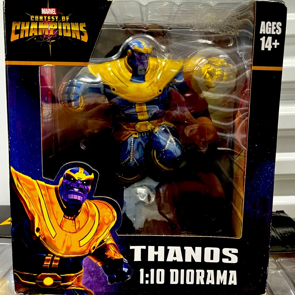 Marvel gamerverse Loki and Thanos duo. Separate boxes 1:10 dioramas.